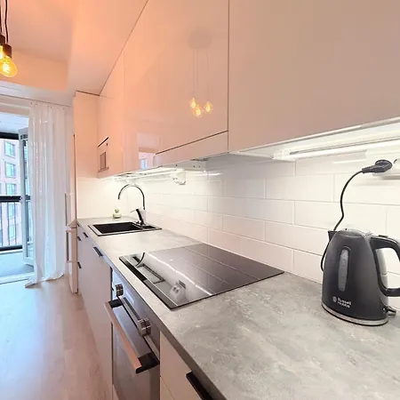 Nordic Nest- Modern W Balcony Near Metro